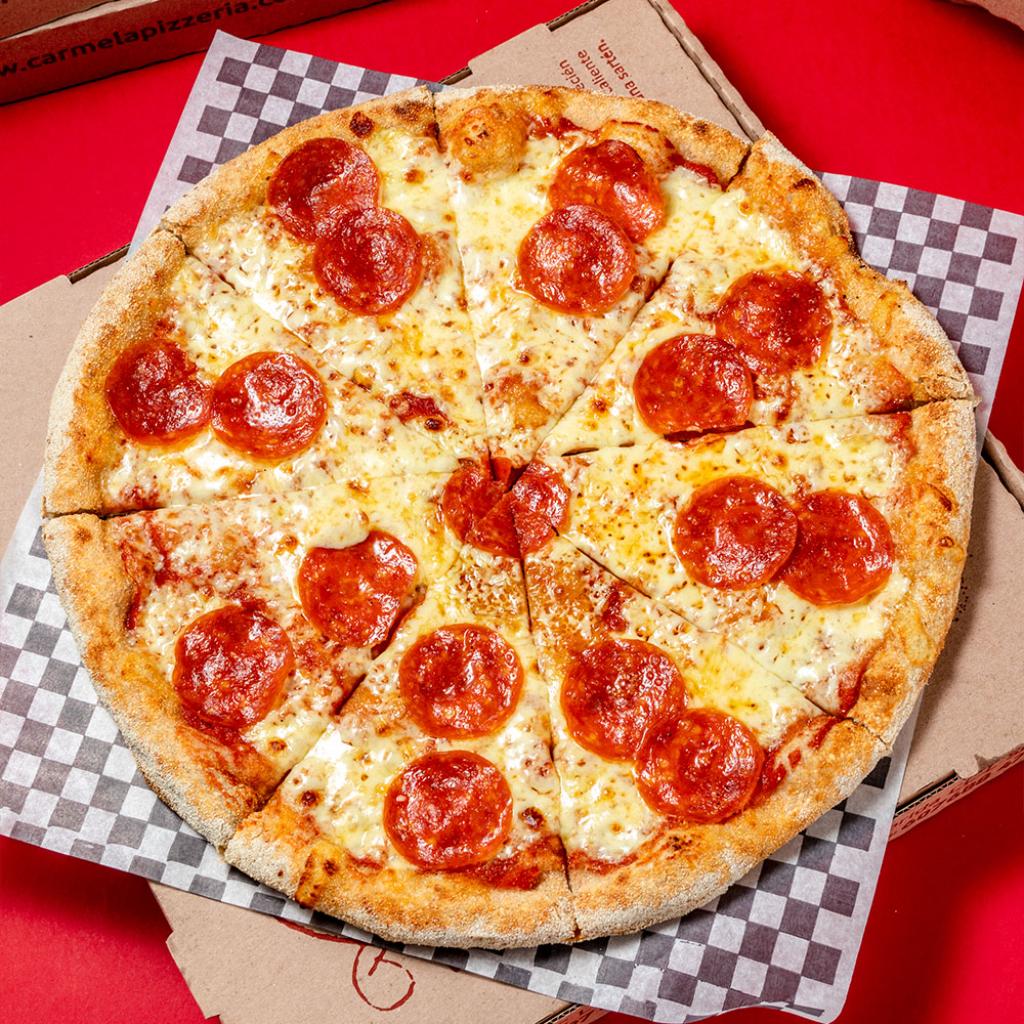 Pizza pepperoni de autor  - Carmela Pizzería
